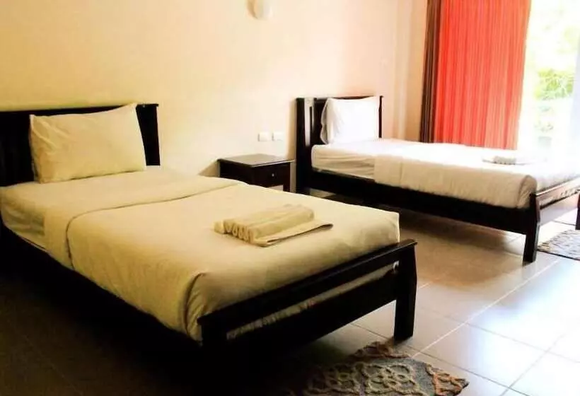 호텔 Number 1 Guesthouse & Restaurant