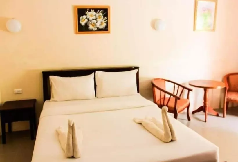 호텔 Number 1 Guesthouse & Restaurant