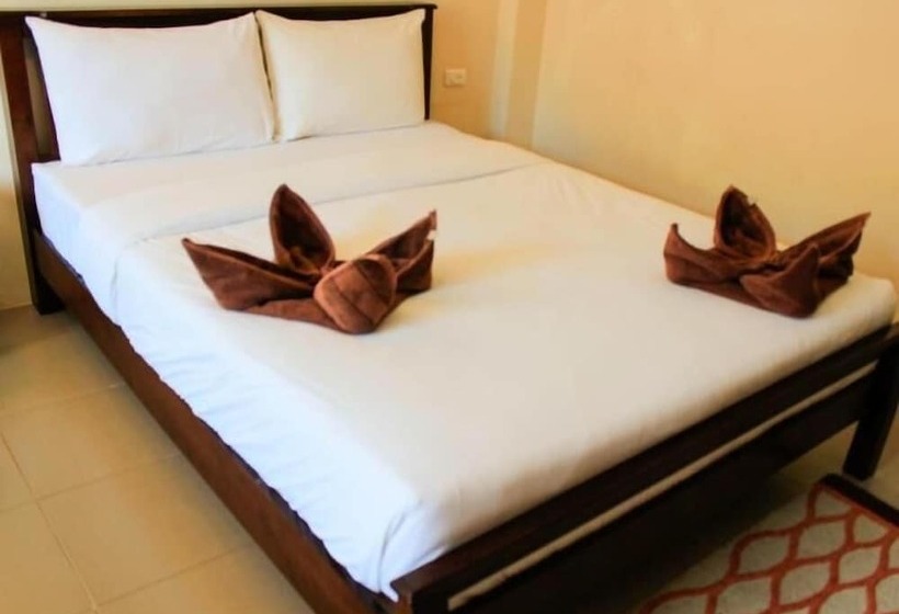 فندق Number 1 Guesthouse & Restaurant