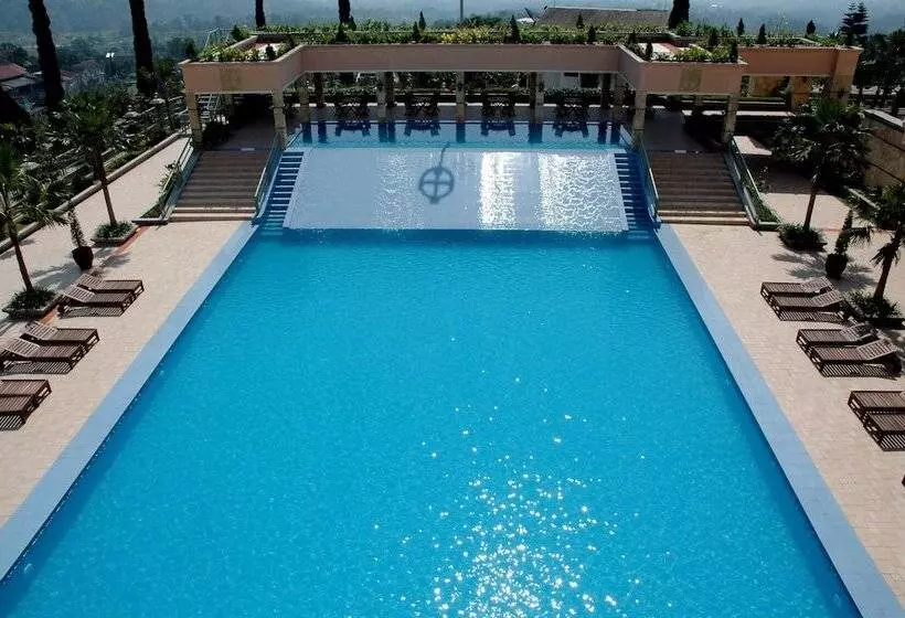 Royal Senyiur Hotel Pasuruan