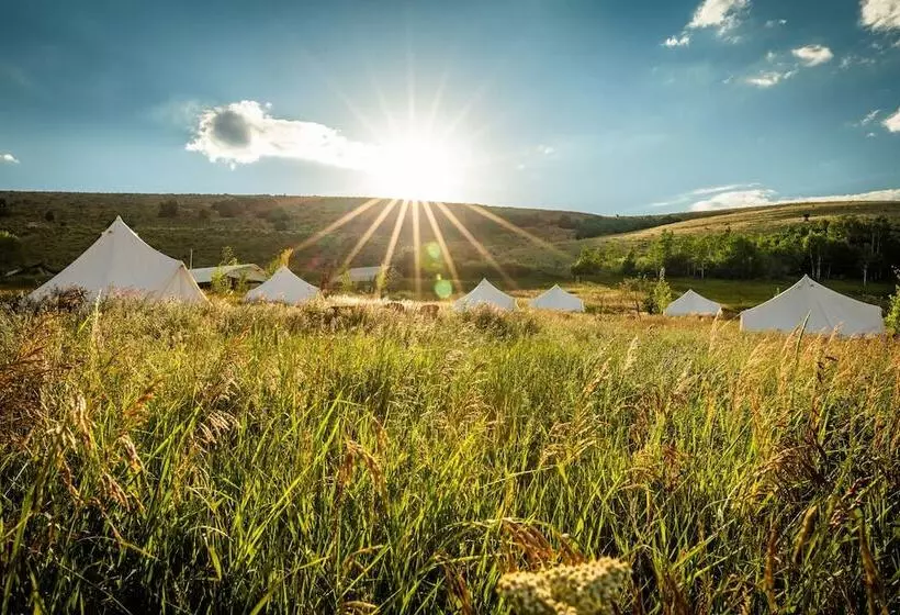 فندق ريفى Conestoga Ranch