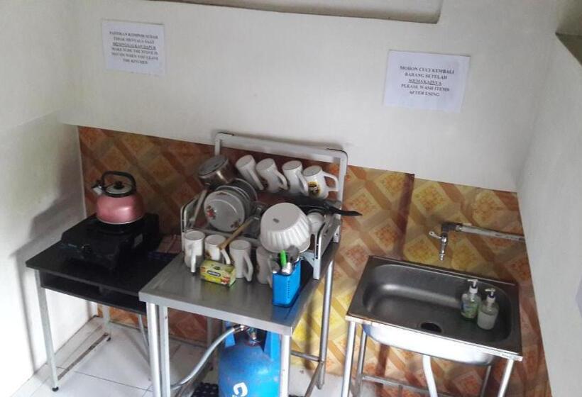 호텔 The Agung Residence