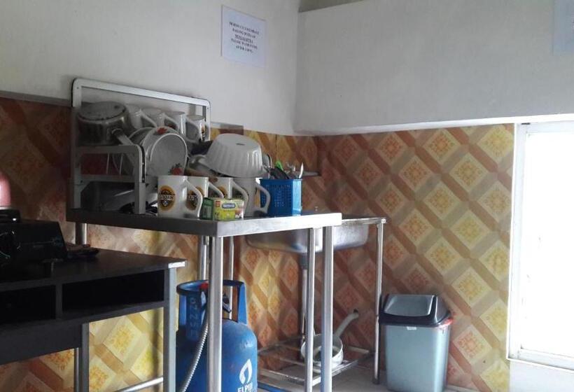 호텔 The Agung Residence