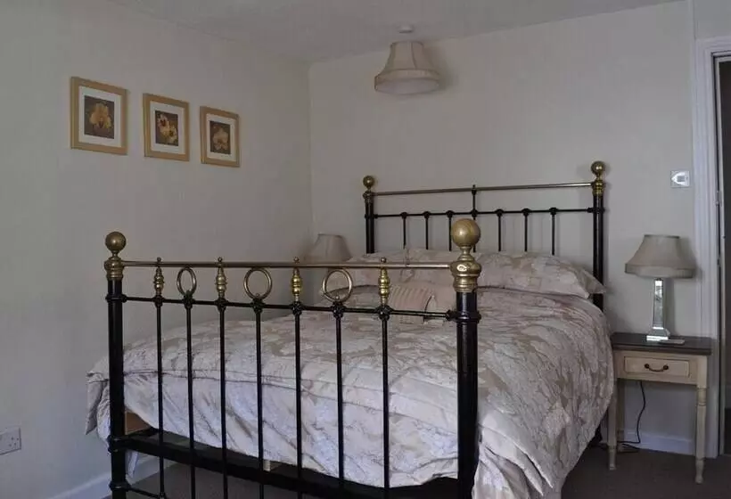 호텔 The Exeter Inn