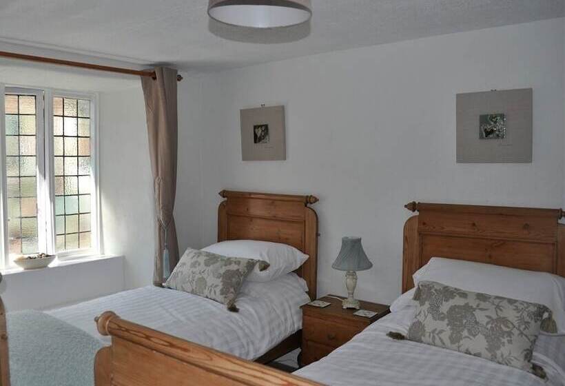 فندق The Exeter Inn