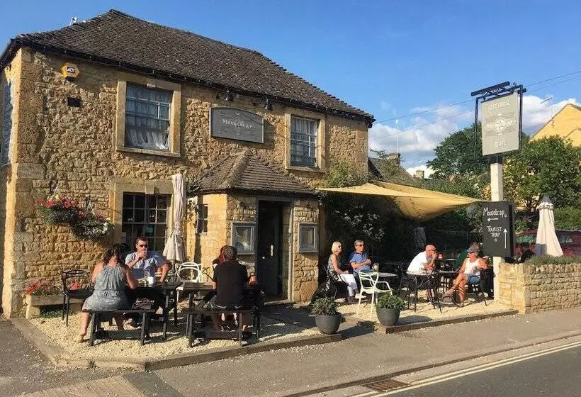 Hotel The Mousetrap Inn