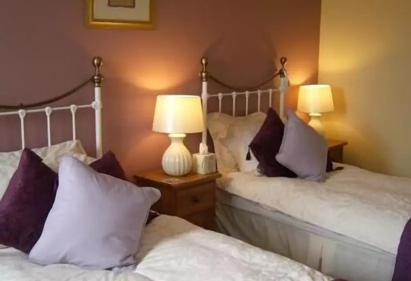 Отель The Pack Horse Inn