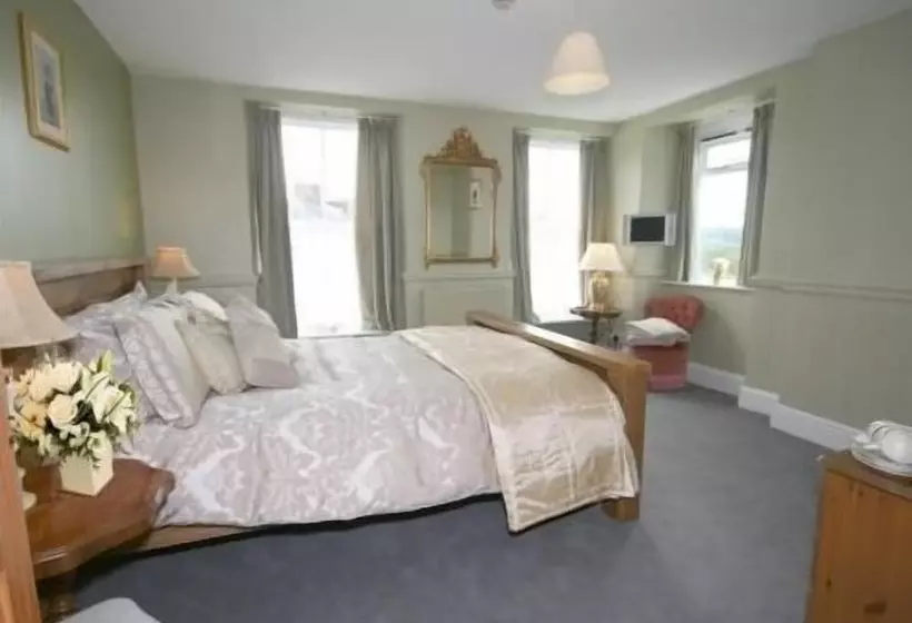 Отель The Pack Horse Inn