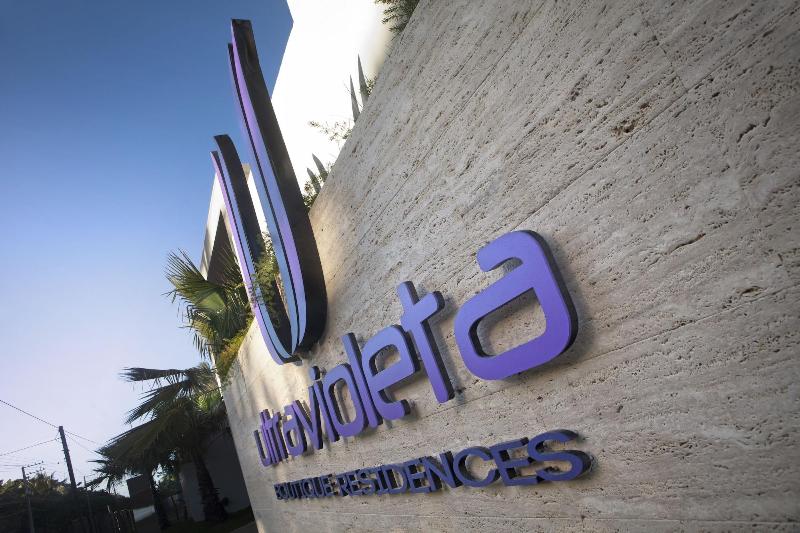هتل Ultravioleta Boutique Residences