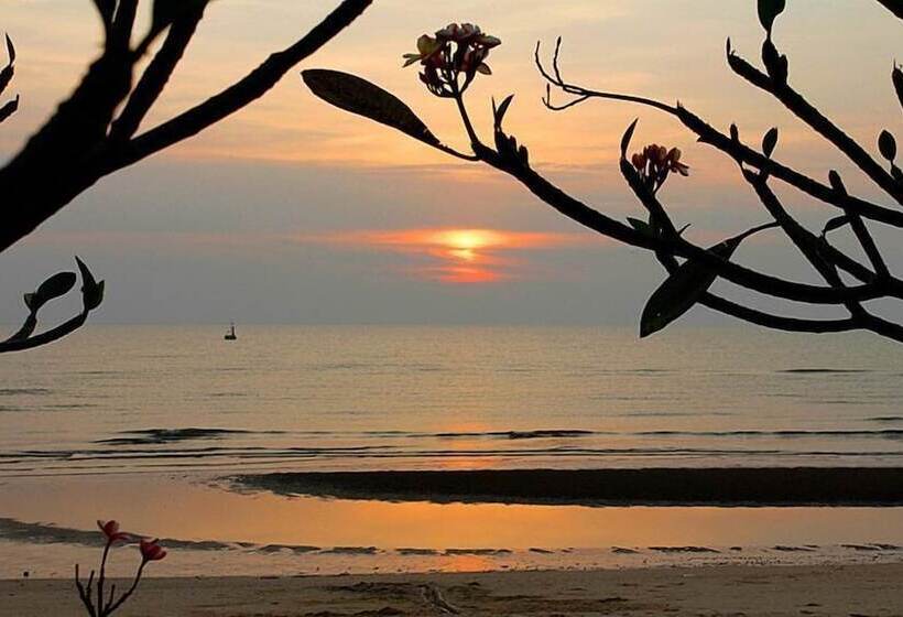 Hotel Verano Beach Villa