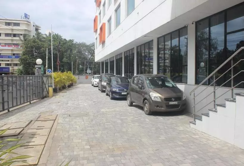 Hotel Zone By The Park, Coimbatore