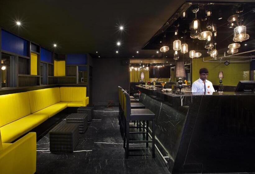 Hotel Zone By The Park, Coimbatore