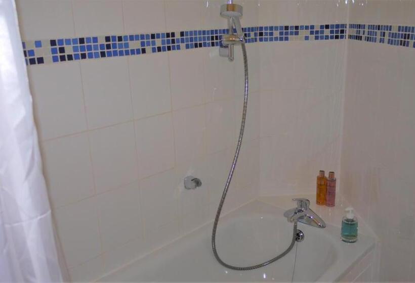 ペンション Gable Lodge Guest House