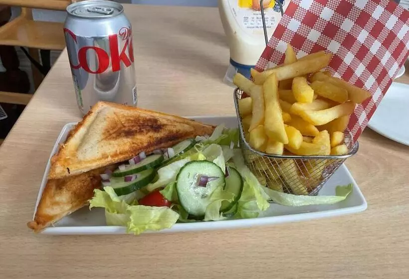 Пансион The Kenton