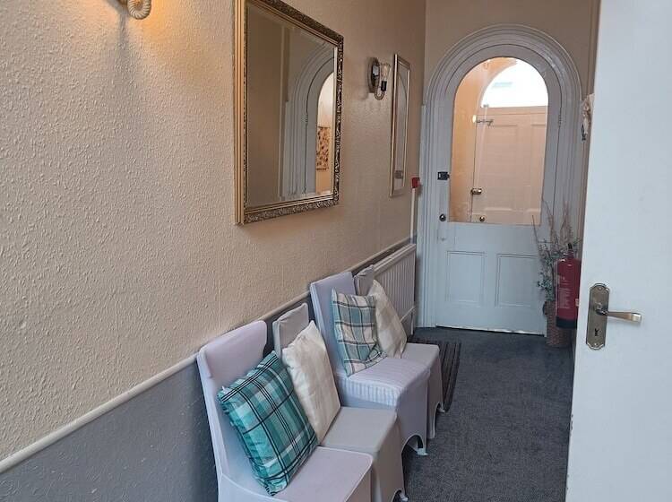 بنسيون The Kenton