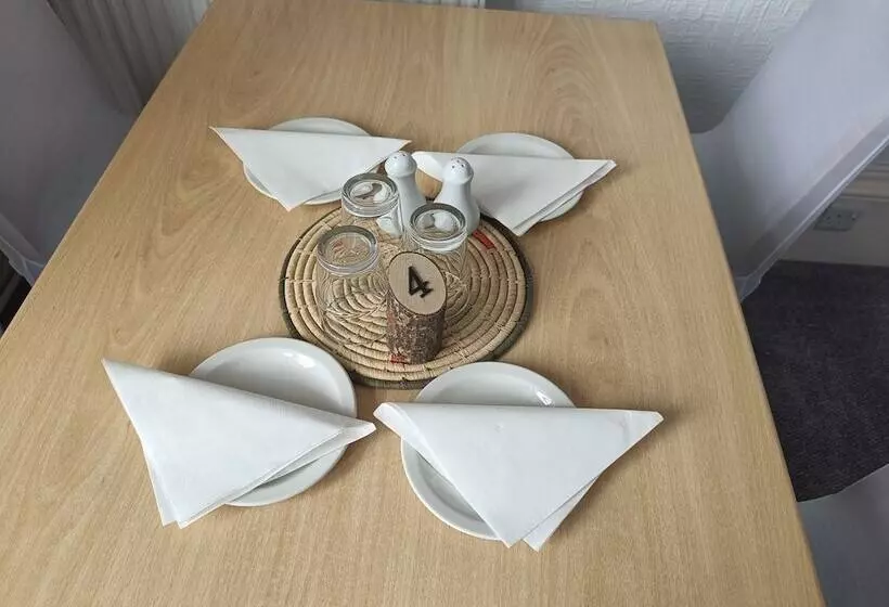 Пансион The Kenton