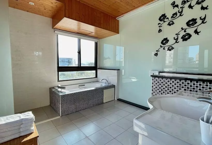 هتل Babyhouse