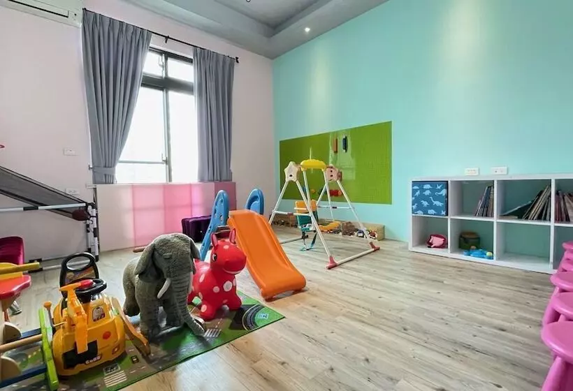 هتل Babyhouse