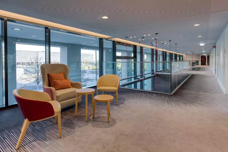 Intercityhotel Berlin Airport Ber Terminal 1 & 2