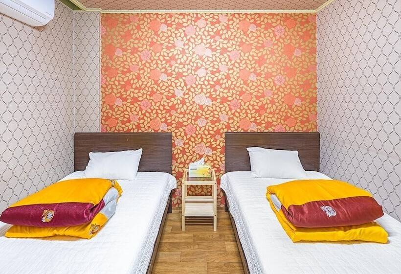 פנסיון Jeju Baekrokdam