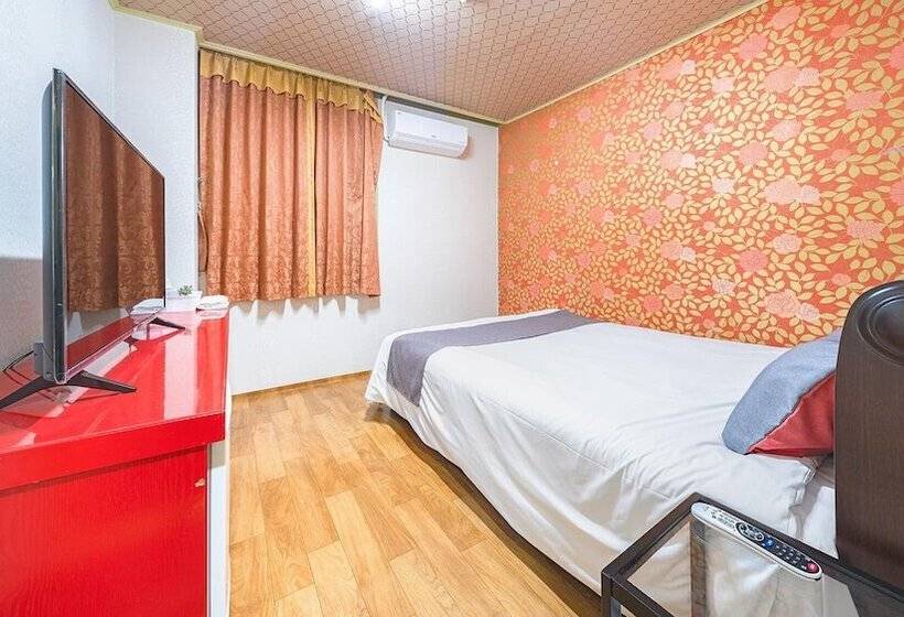 פנסיון Jeju Baekrokdam