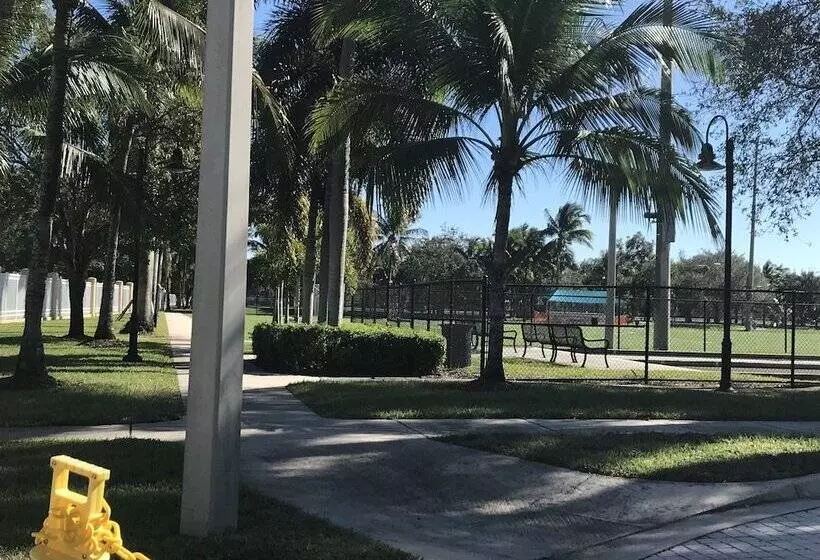 Majatalo Cozy Guest House Florida Tamarac