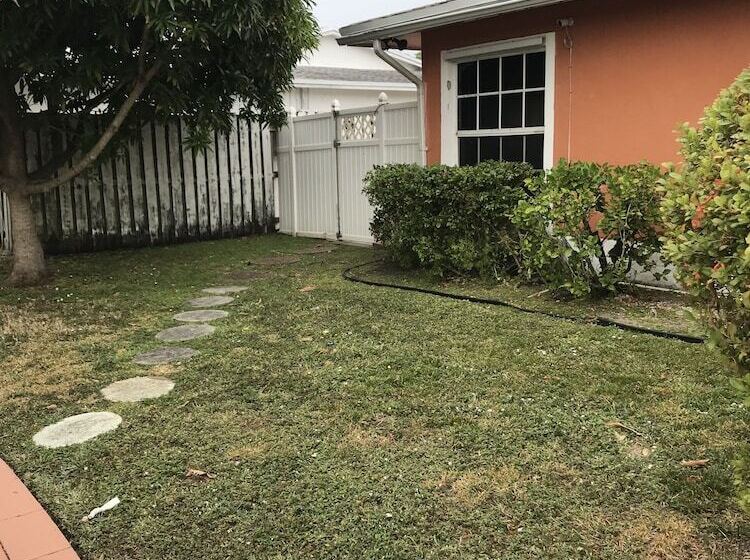 بنسيون Cozy Guest House Florida Tamarac