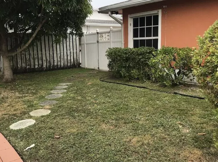 Majatalo Cozy Guest House Florida Tamarac