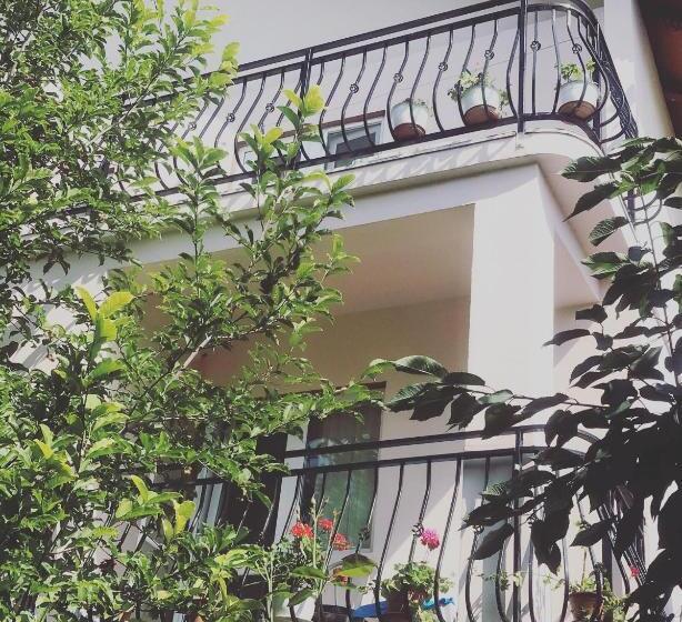 پانسیون Vila A&s