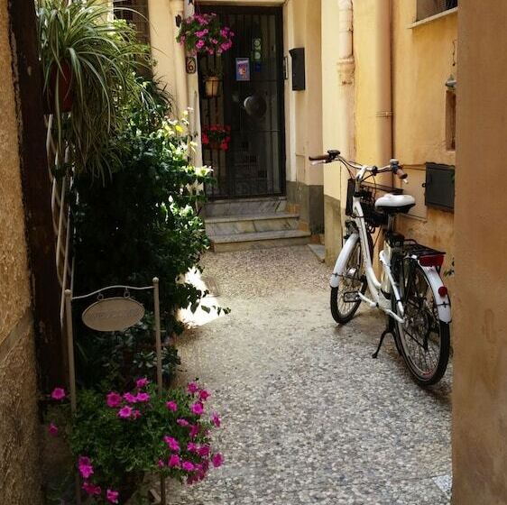 Bed and Breakfast Camere A Sud