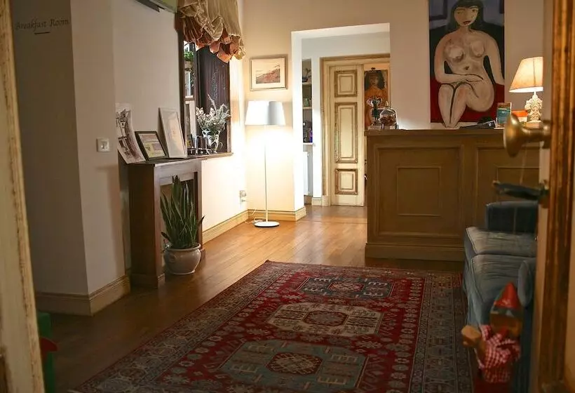 تختخواب و صبحانه Camere A Sud