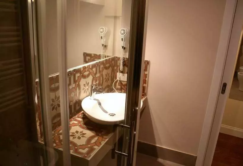 تختخواب و صبحانه Camere A Sud