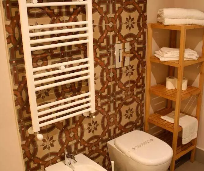 تختخواب و صبحانه Camere A Sud