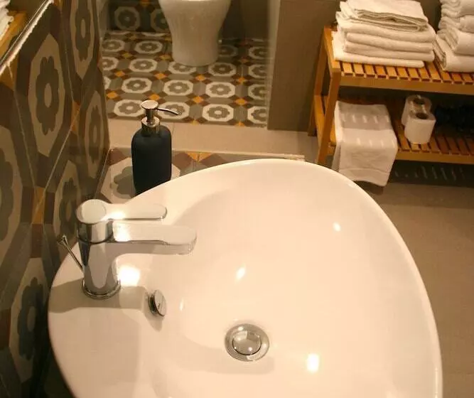 تختخواب و صبحانه Camere A Sud