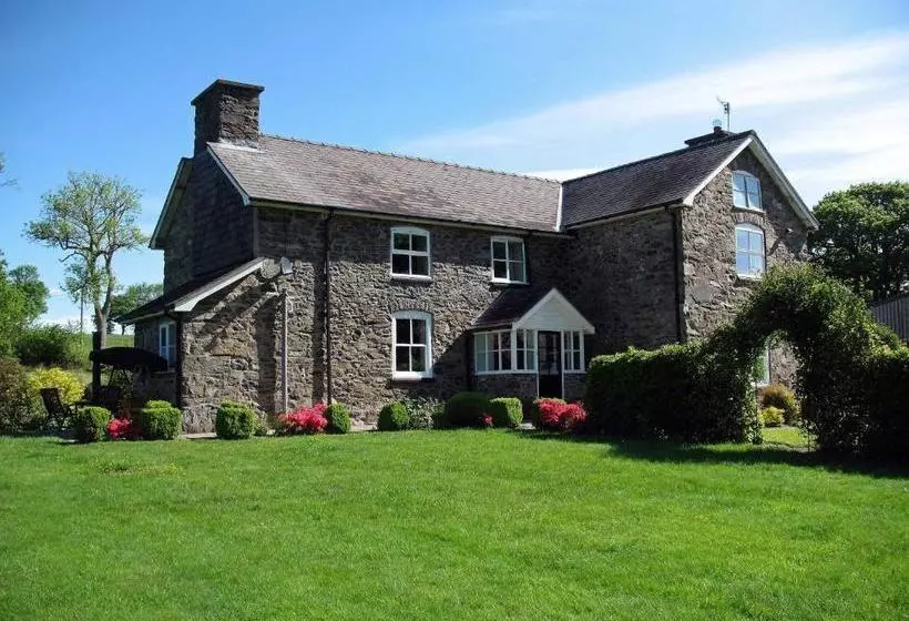 ベッドアンドブレックファースト Gwaenynog Farmhouse