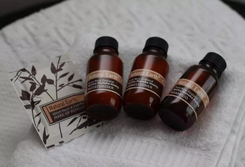 تختخواب و صبحانه Richmond Farm Lodge