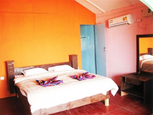 Camp Sanfrancisco Guest House