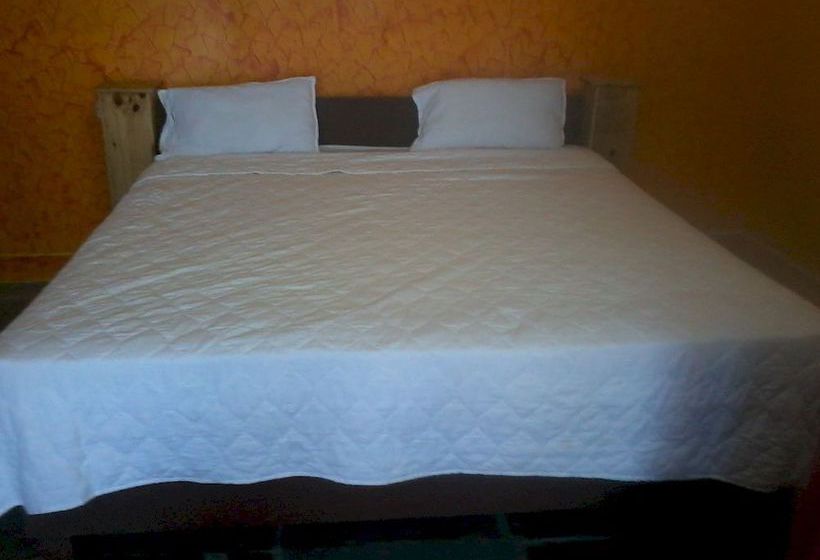 Camp Sanfrancisco Guest House