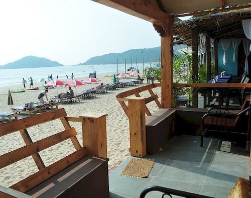 Camp Sanfrancisco Guest House