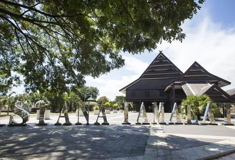 ホテル Amaris Hertasning   Makassar