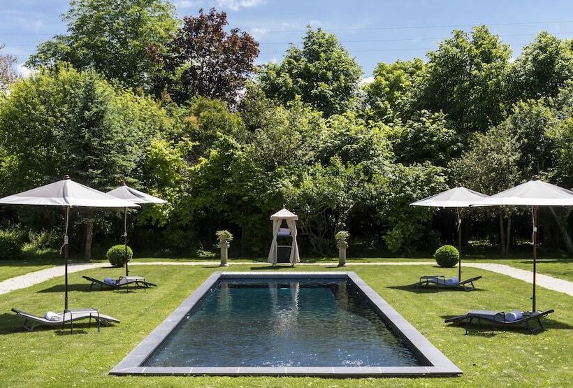 Отель Clos Marcamps   Teritoria