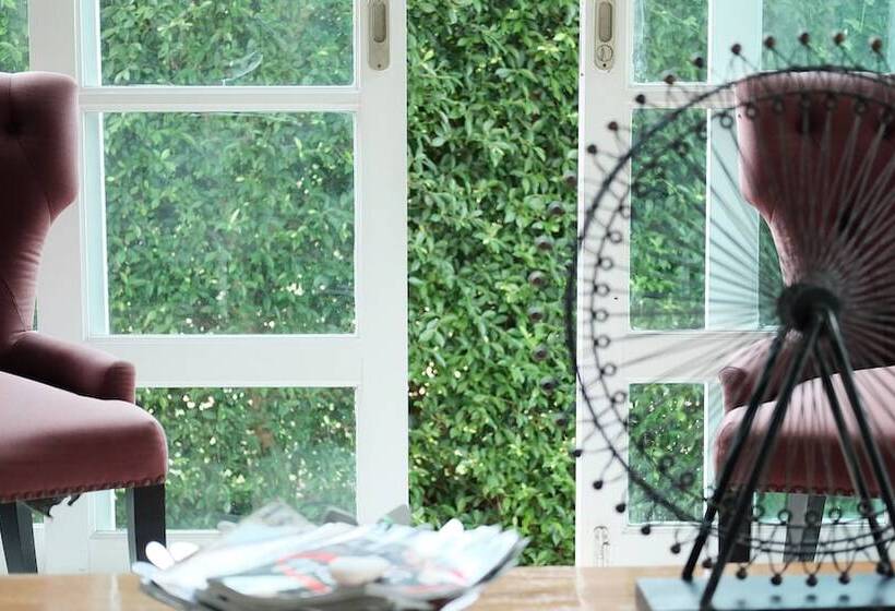 هتل De Pastel Hua Hin