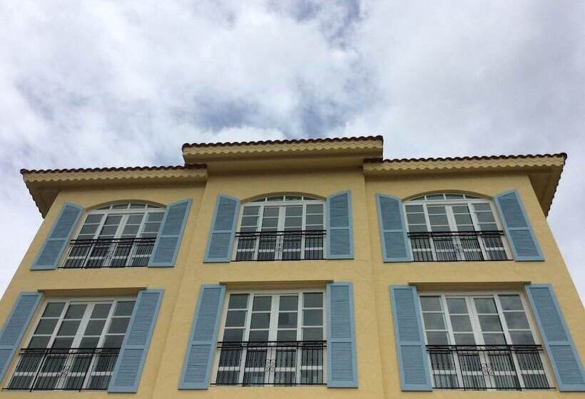 هتل De Pastel Hua Hin