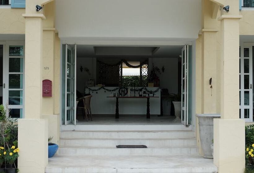 هتل De Pastel Hua Hin