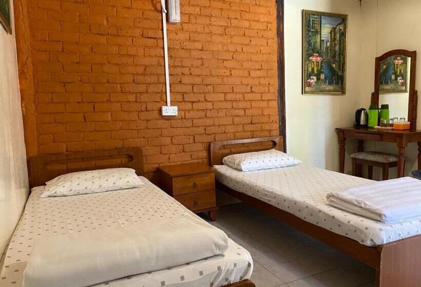 호텔 Mile 36 Lodge