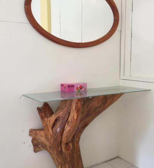 호텔 Mile 36 Lodge