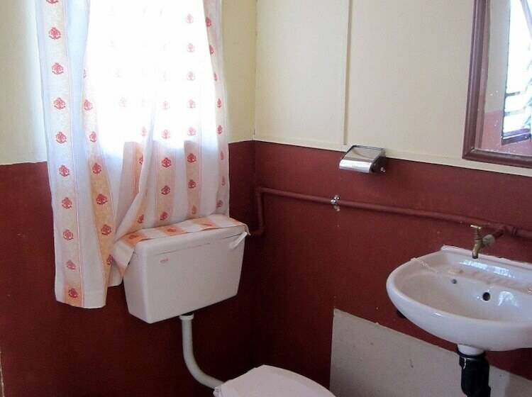 호텔 Mile 36 Lodge