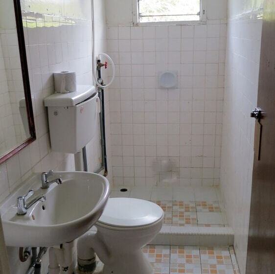 호텔 Mile 36 Lodge