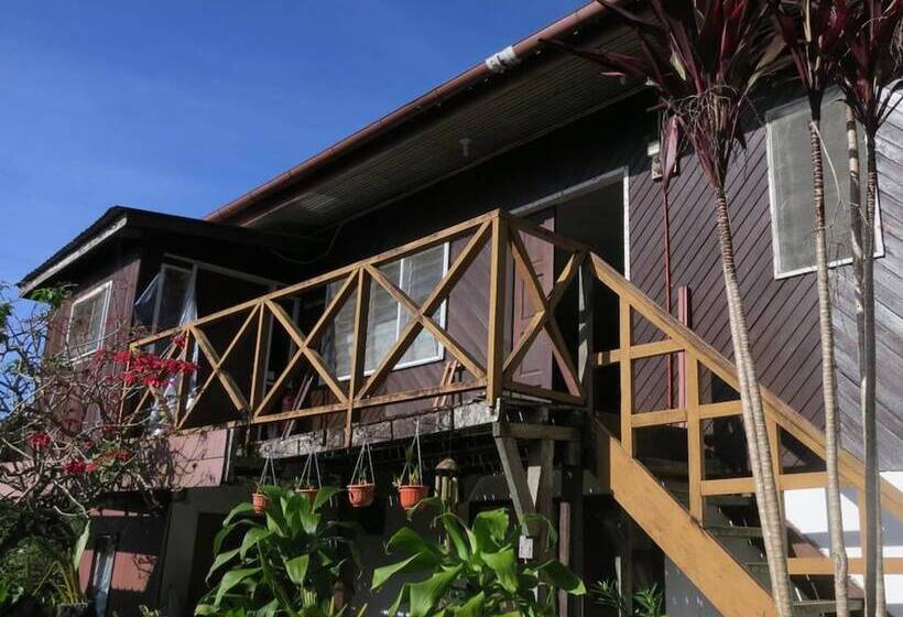 호텔 Mile 36 Lodge