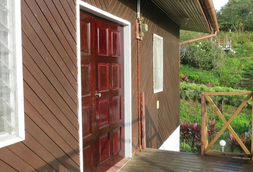 호텔 Mile 36 Lodge